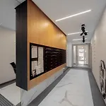 Z Duzym Tarasem W Centrum Krakowa *