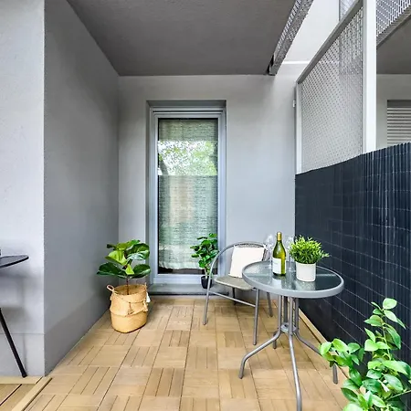 Z Duzym Tarasem W Centrum Krakowa Краков