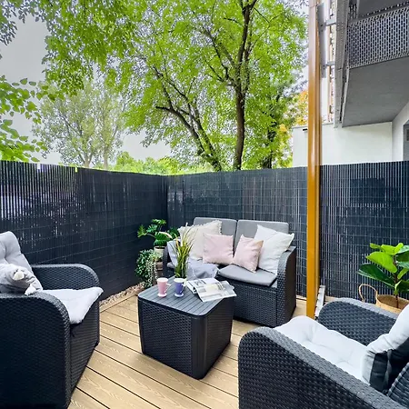 Z Duzym Tarasem W Centrum Krakowa * Краков